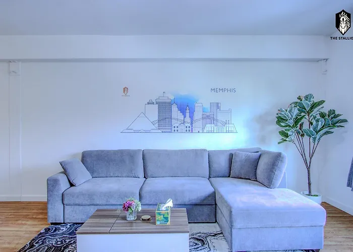 New Modern Spacious Loft In Downtown With Free Parking